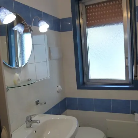 Casa Lucia, La Tua Dimora A Lejlighed