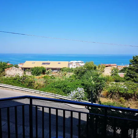 Casa Lucia, La Tua Dimora A Lejlighed